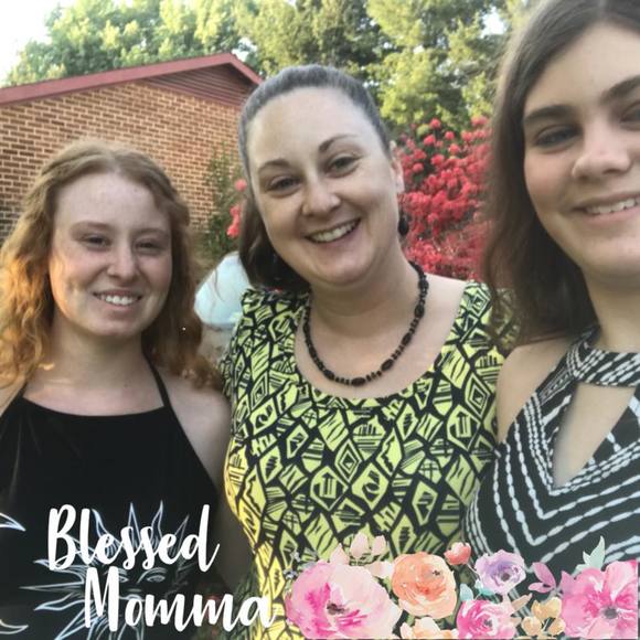 Meet your Posher, Dixie - Picture 3 of 3